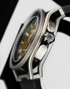 Founder's Piece Amber Adventurer